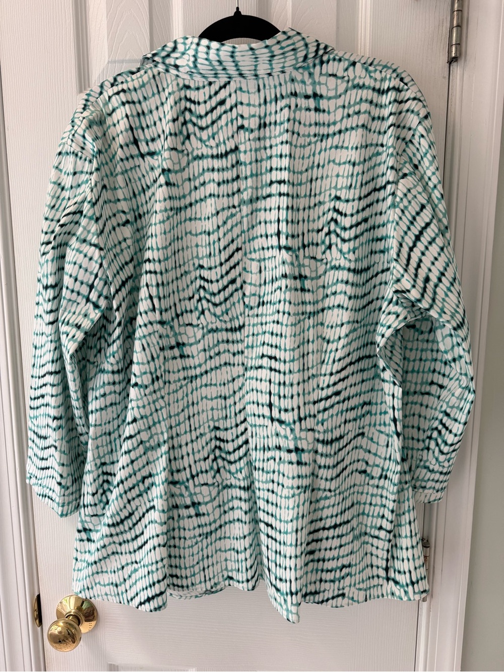 Lafayette 148 New York Green, Black and White Wave-Print Button-Down Shirt - Picture 8 of 10